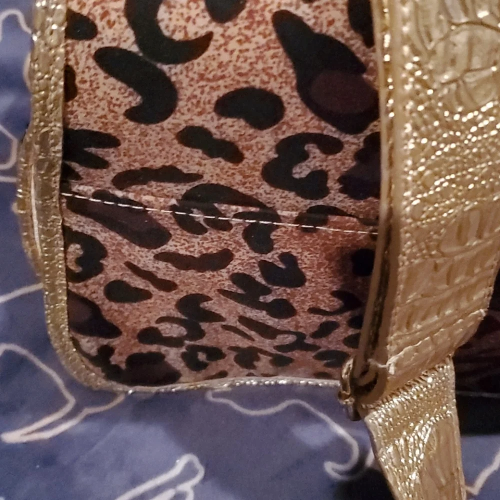 Bloomingdale's hp Dec 20 exclusive female small dog Carrier Best Of Bev Hills